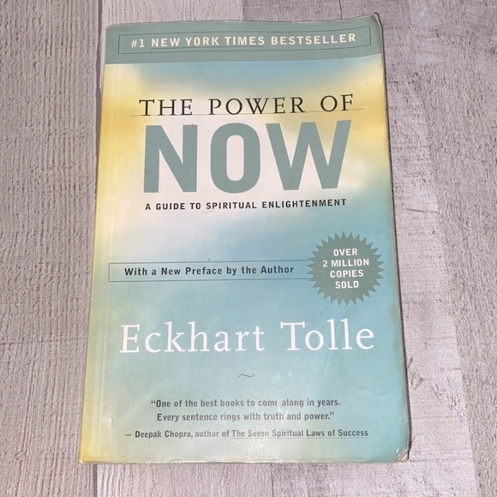 The power of now by Eckhart Tolle paperback book